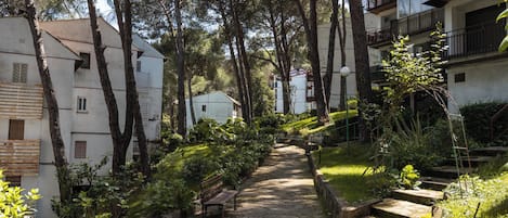 Enceinte de lâhĂ©bergement