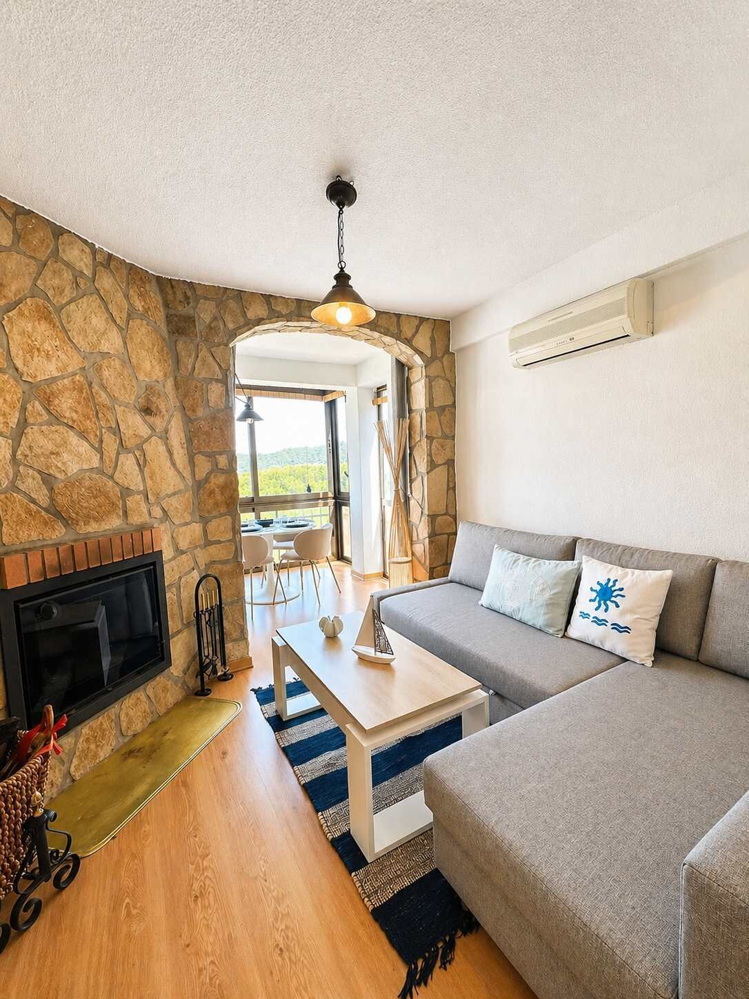 TV, fireplace, offices