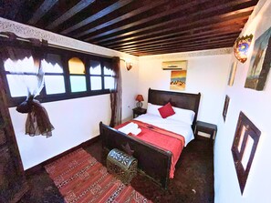Room - Riad 4 Suites • Wi-Fi & AC W/Panoramic Medina View (Fès)