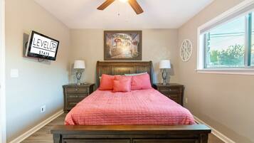 Iron/ironing board, travel cot, WiFi, bed sheets