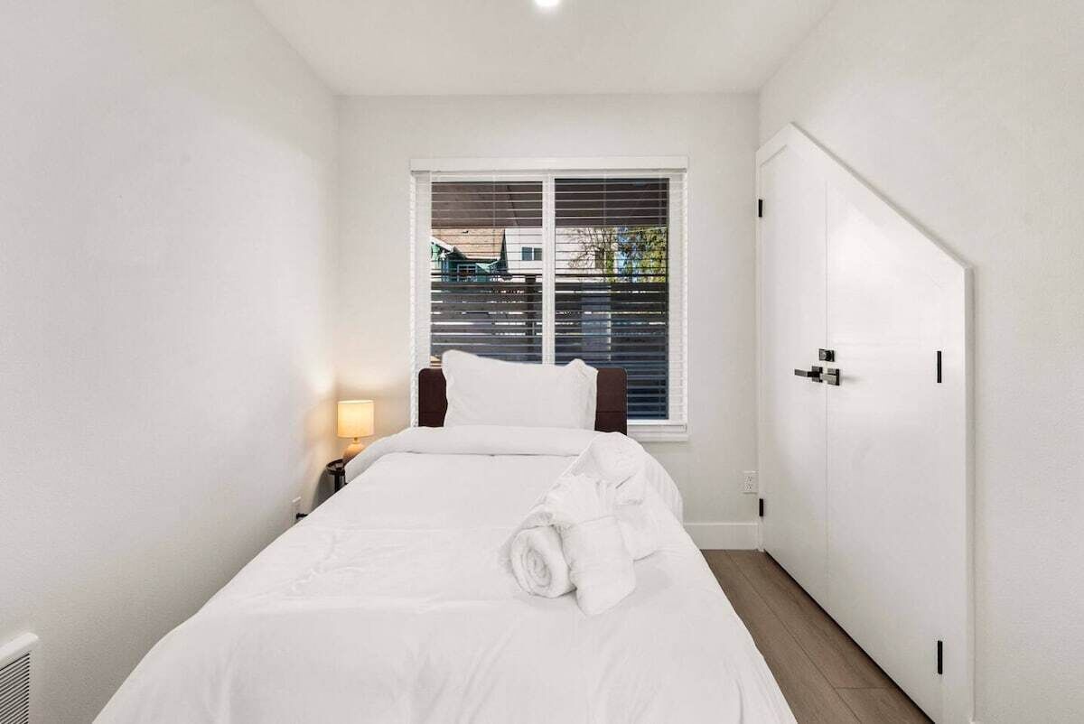 3 chambres, fer et planche à repasser, lit parapluie, Wi-Fi gratuit