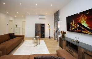 Smart TV, mesa de ping pong