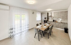 Dining - Stunning home in Donji Prolozac (Donji Prolozac)