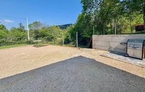 Property grounds - Stunning home in Donji Prolozac (Donji Prolozac)
