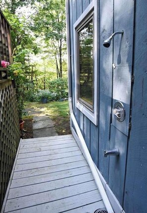 Property grounds - Shimmering Cove Retreat (Naples)