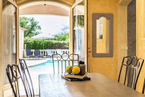 Dining - Villa Serenity by Villa Plus (Roquefort-les-Pins)