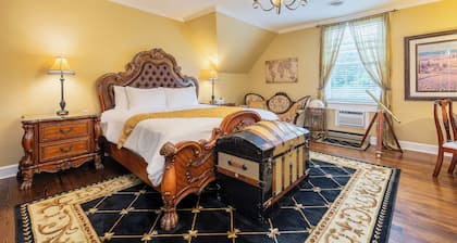 Private Estate in Clayton for Retreats, Getaways & Special Weekends