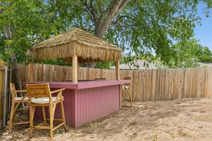 Property grounds - Cowboy Luxe Retreat | Pool, Putt Putt, Pickleball (San Antonio)
