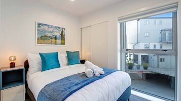 3 bedrooms, iron/ironing board, WiFi