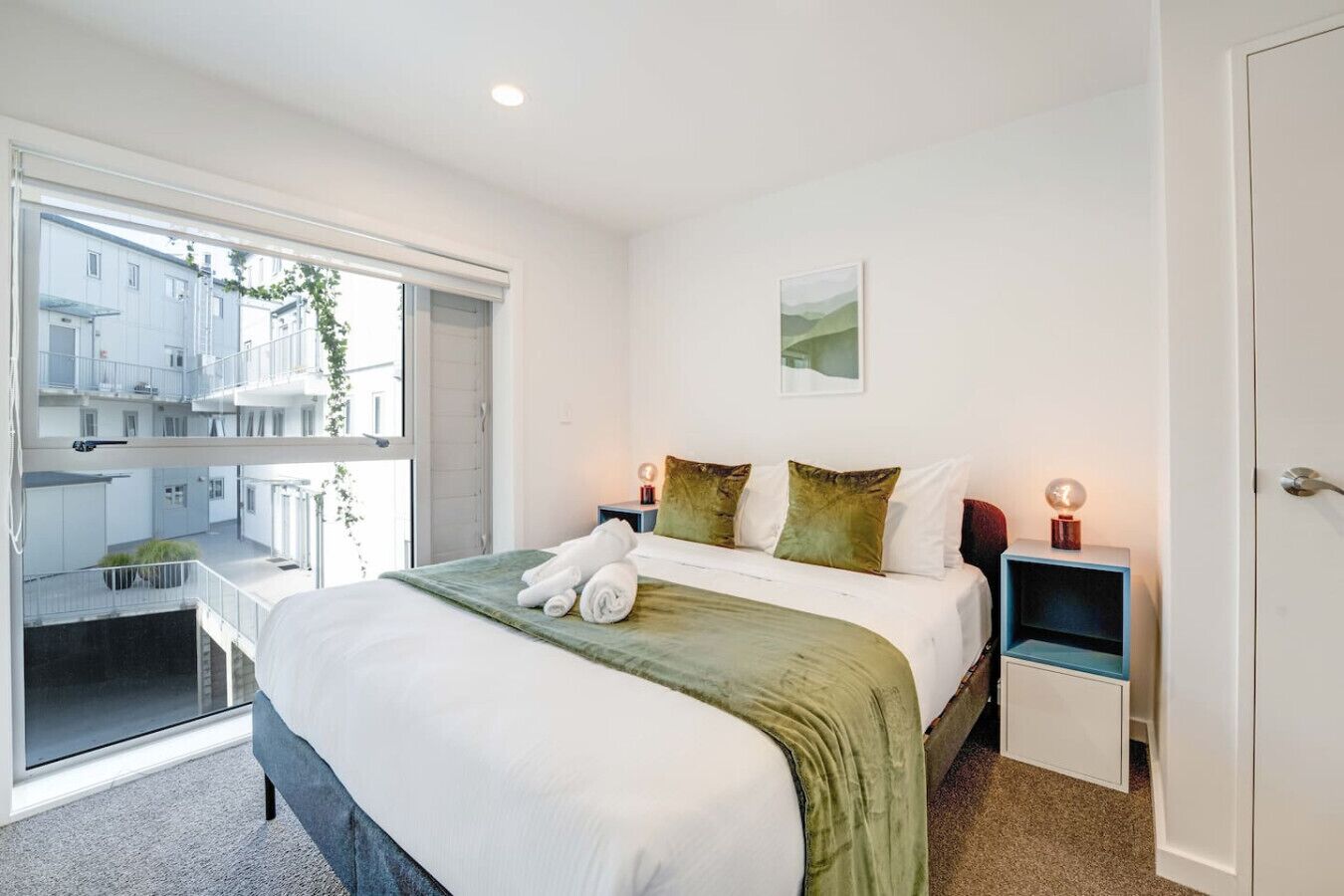 3 bedrooms, iron/ironing board, WiFi