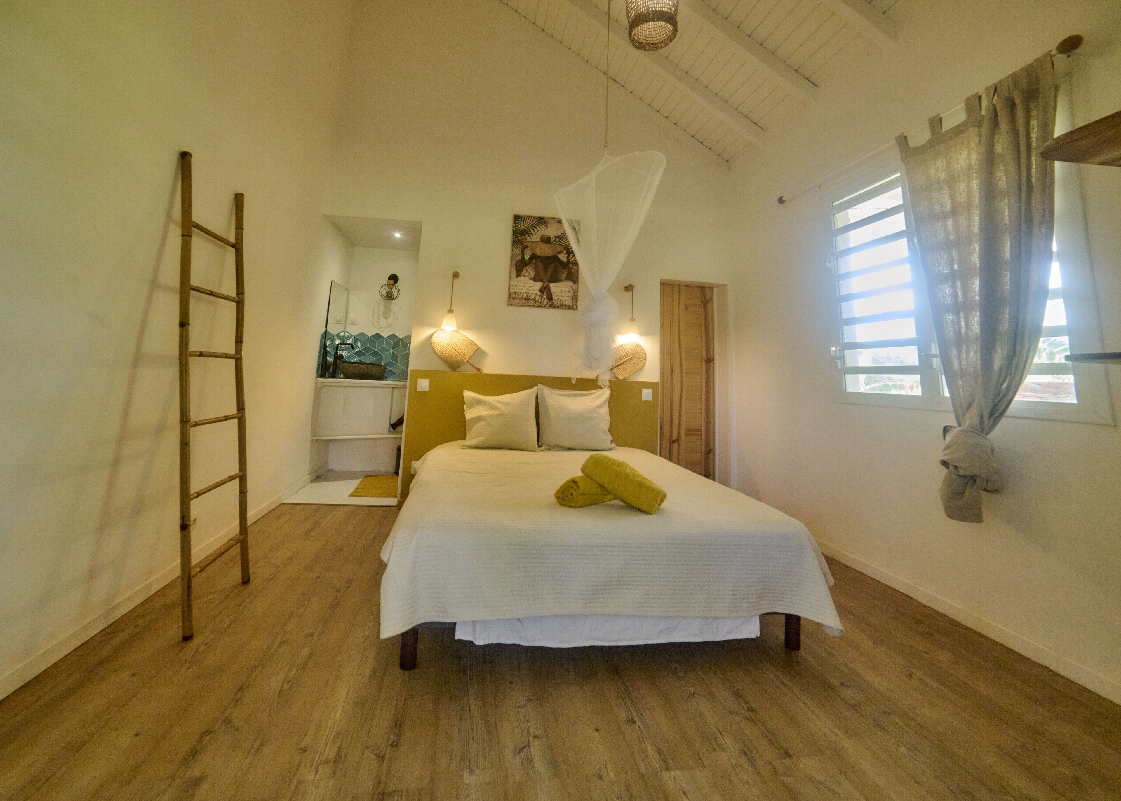 2 chambres, accès à Internet, literie fournie