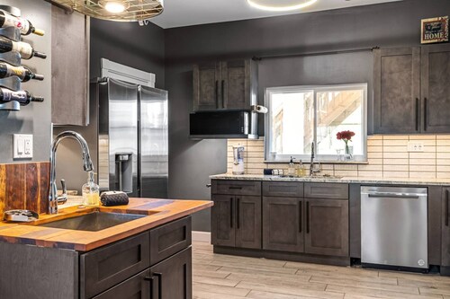 Restored Sharpsburg Gem | 2 Kings | Gourmet Kitchen | 3.5 Baths + Game Room