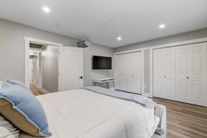 1 habitación, tabla de planchar con plancha y wifi 