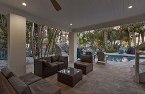 Terrace/patio - Summer House | Walk to Beach & Siesta Key Village (Siesta Key)