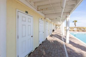 Exterior - Cozy 2-bedroom condo in charming North Myrtle Beach with AC (North Myrtle Beach)