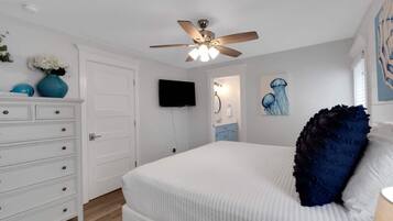 8 bedrooms, iron/ironing board, WiFi, bed sheets