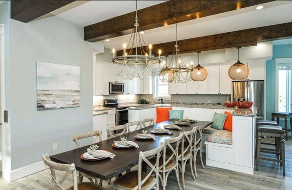 Dining - Dry Dock | Canal-Front Retreat on Siesta Key (Siesta Key)