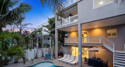 Aloft on Canal – Luxury Beachside Retreat