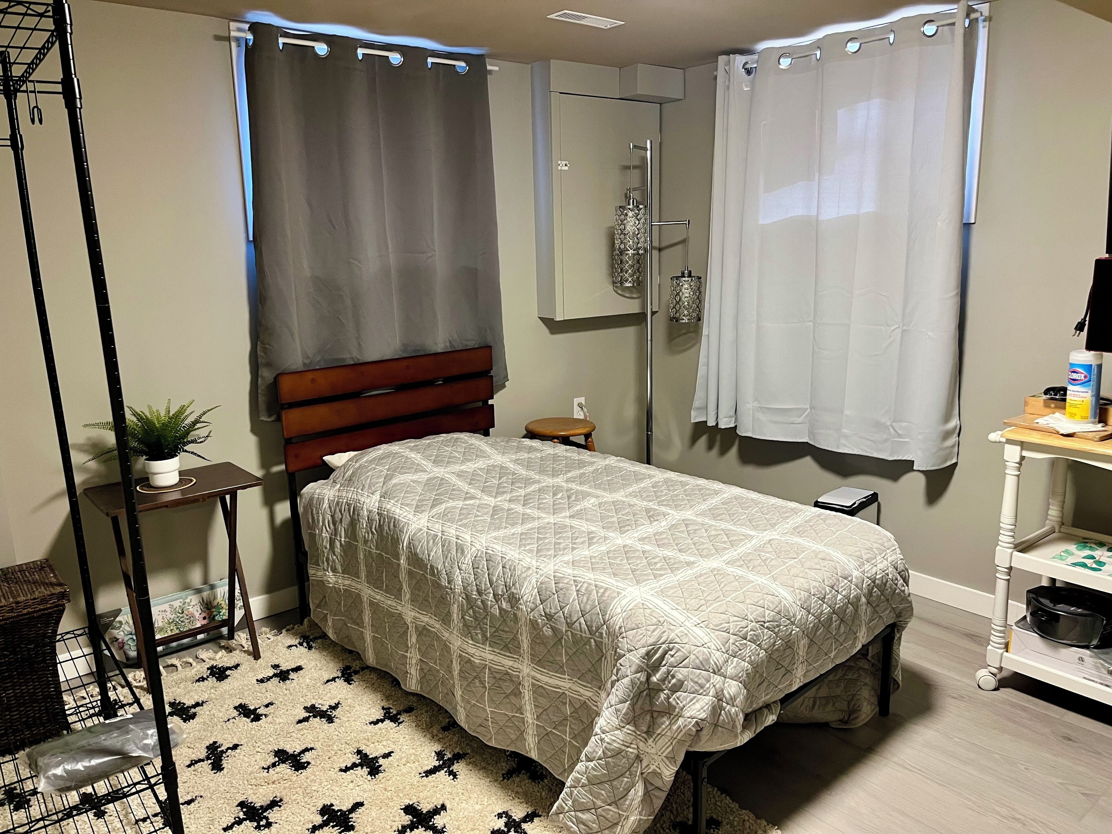 2 bedrooms, WiFi, bed sheets