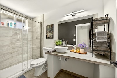 Basecamp GP Private Unit in Quiet Duplex