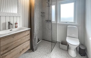 Shower - Stunning home in Sjællands Odde with WiFi (Sjællands Odde)
