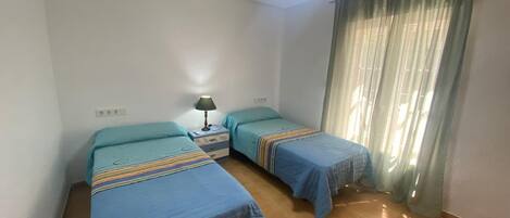 5 habitaciones y ropa de cama