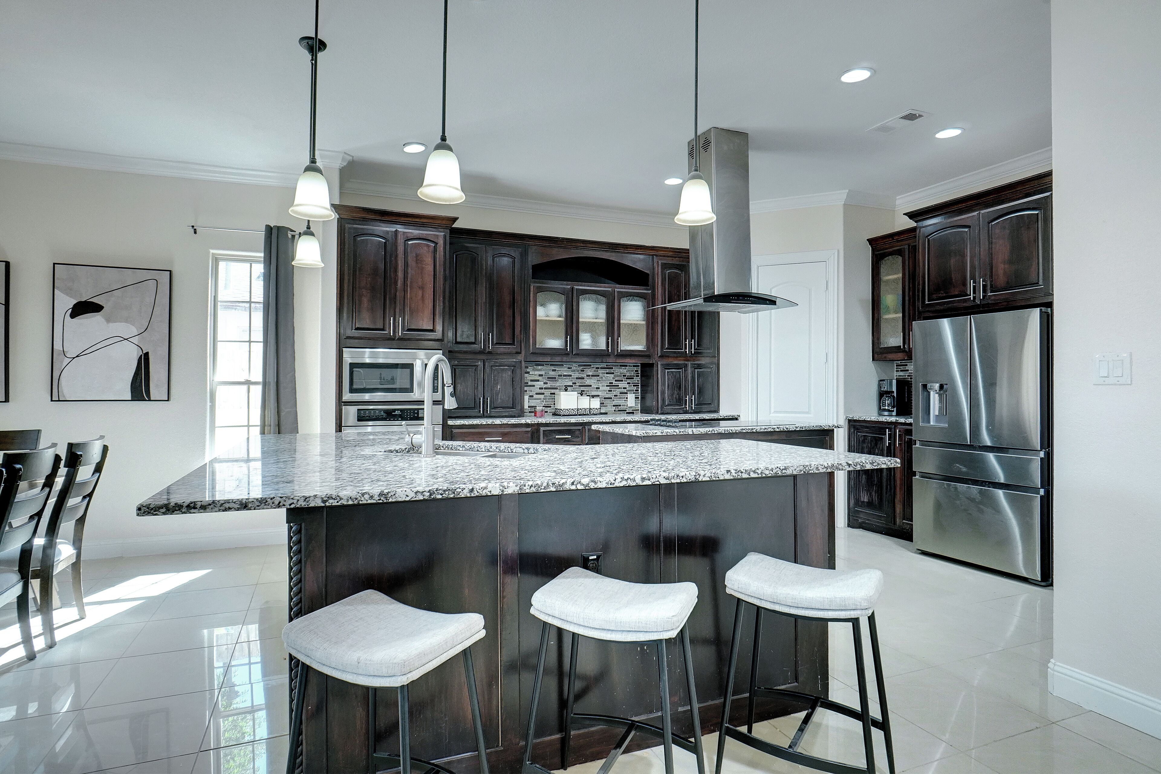 Microwave, oven, stovetop, dishwasher