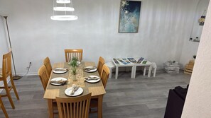 Dining - 615 Resort Villa Close to Disney World (Davenport)