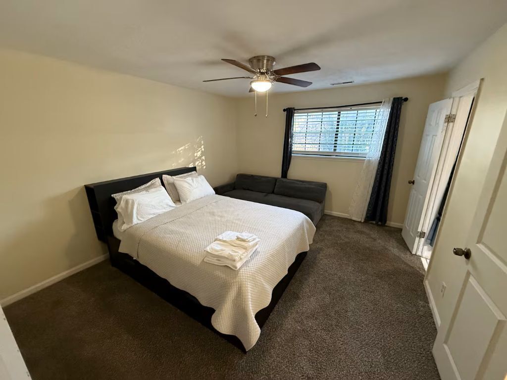 2 bedrooms, WiFi, bed sheets