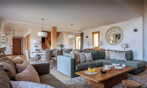 TV, stereo - Chalet Tansoo - Mountain view and shared spa in Combloux - OVO Network (Combloux)