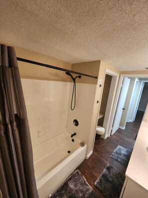 Shower, hair dryer, towels, soap - 3/3 Private home in Port Richey with cool AC and Hot tub. Families Welcome. (Port Richey)