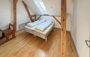 6 bedrooms, free WiFi - Lovely home in Nordborg with house sea view (Nordborg)