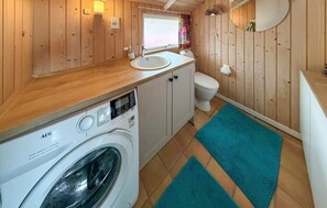 Shower - Lovely home in Sydals with sauna (Sydals)