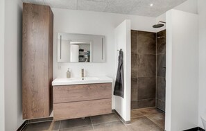 Shower - Beautiful home in Sydals with WiFi (Sydals)