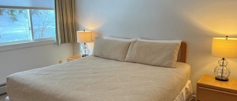 2 chambres, fer et planche Ă repasser, Wi-Fi, draps fournis