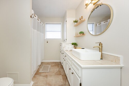 Redstick Retreat-Beautiful home with yard near LSU