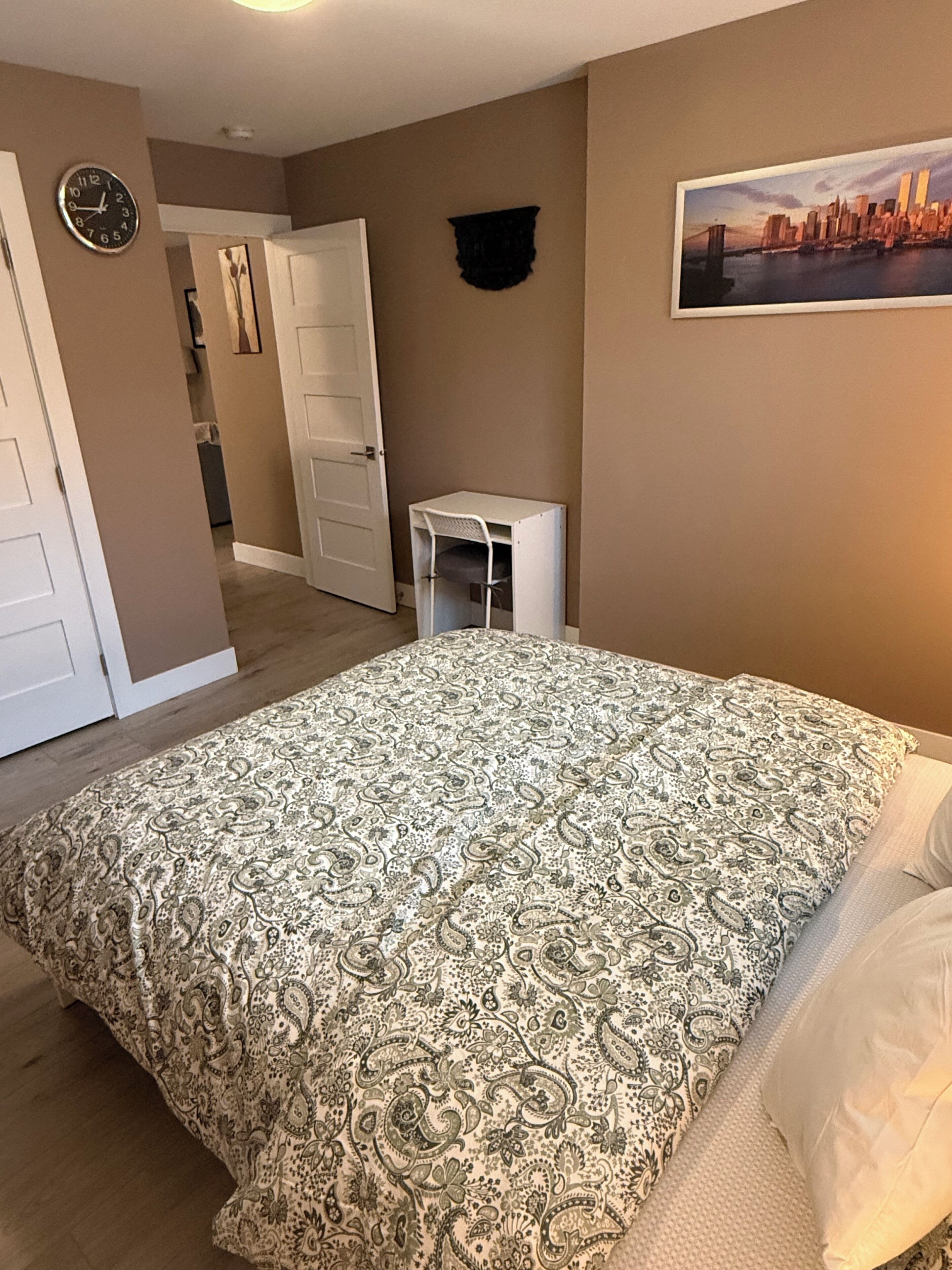 2 bedrooms, desk, iron/ironing board, free WiFi