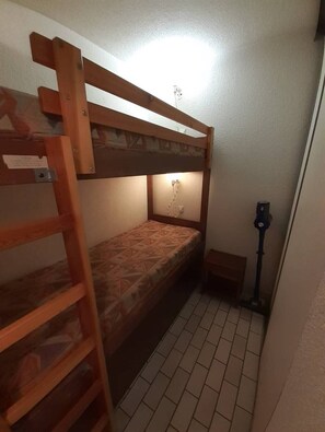 Room - Pleasant studio apartment in residence with pool near Richelieu beach, Cap d'Agde (LE CAP D AGDE)