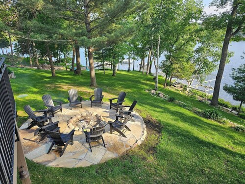 Make Memories on the Whitefish Chain. Cozy Northwoods Getaway. Sleeps up to 13!