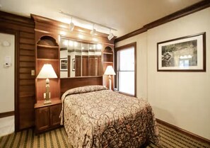1 bedroom, iron/ironing board, WiFi, bed sheets - Cozy 1-bedroom condo with AC in terrific Steamboat Springs (Steamboat Springs)