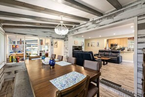 Dining - Family 3BR w/ Pool | Game Room I Walk to WaterPark (Margate)