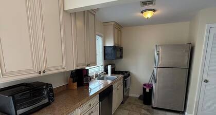 Charming 4-bedroom, 2-bath getaway to Lavallette's pristine beach.