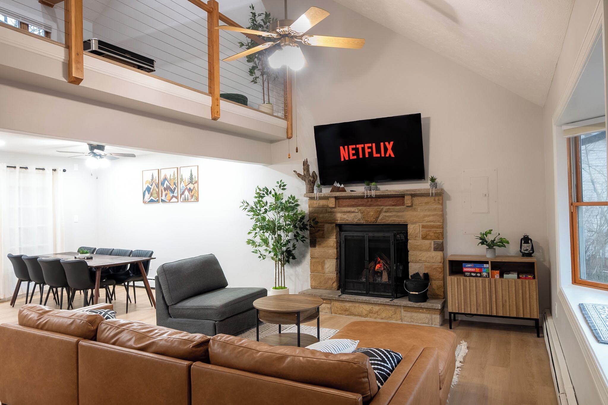 Smart TV, chimenea y tenis de mesa 