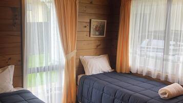 3 chambres, accĂšs Internet, draps fournis