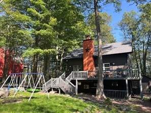 Children’s area - Sunny Spring Escape, perfect for Groups, Families, Couples in charming Poconos (Tobyhanna)