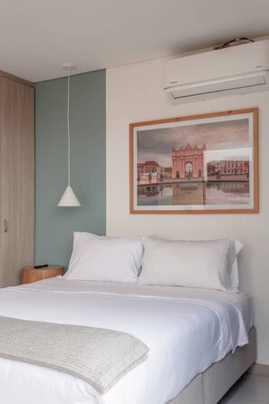 Apartment, 1 Queen Bed, Patio, City View (Ekkos 1004) - NOK Perfect 1BR w/ Balcony in Laureles Medellín (Medellín)