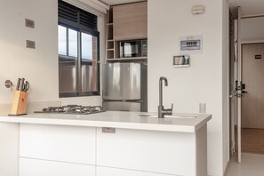 Apartment, 1 Queen Bed, Patio, City View (Ekkos 1004) | Private kitchen - NOK Perfect 1BR w/ Balcony in Laureles Medellín (Medellín)