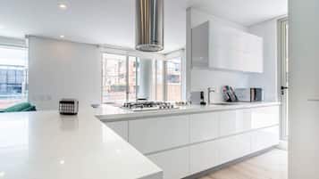 Apartment, Multiple Beds, Patio, City View (Balcones 201) | Private kitchen