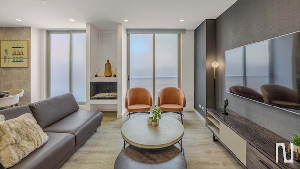 Apartment, Multiple Beds, City View (Balcones 202) | Living area - NOK Fantastic 3BR in Usaquén (Bogotá)