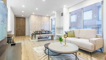 Apartment, 2 Queen-Betten, Terrasse, Stadtblick (Balcones 301) | Wohnbereich